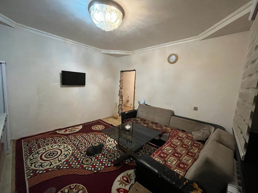 Zabrat 5 otaqlı, 265 kv. m, Orta təmir