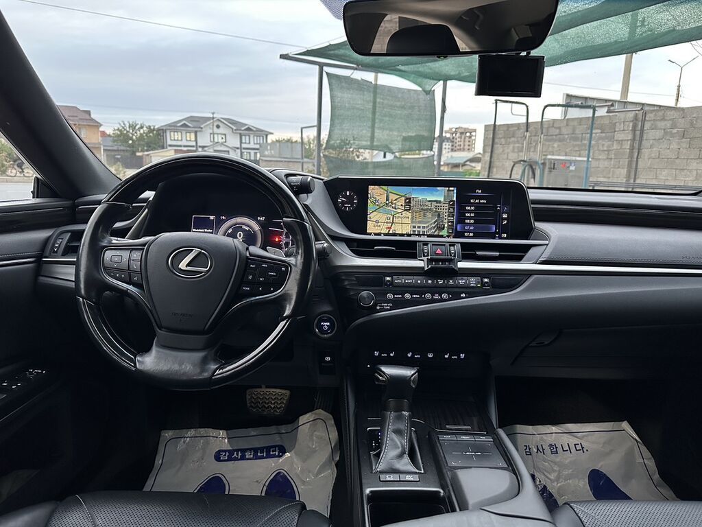 Lexus ES: 2019 г., 2.5 л, Автомат, Бензин, Седан: фото 8