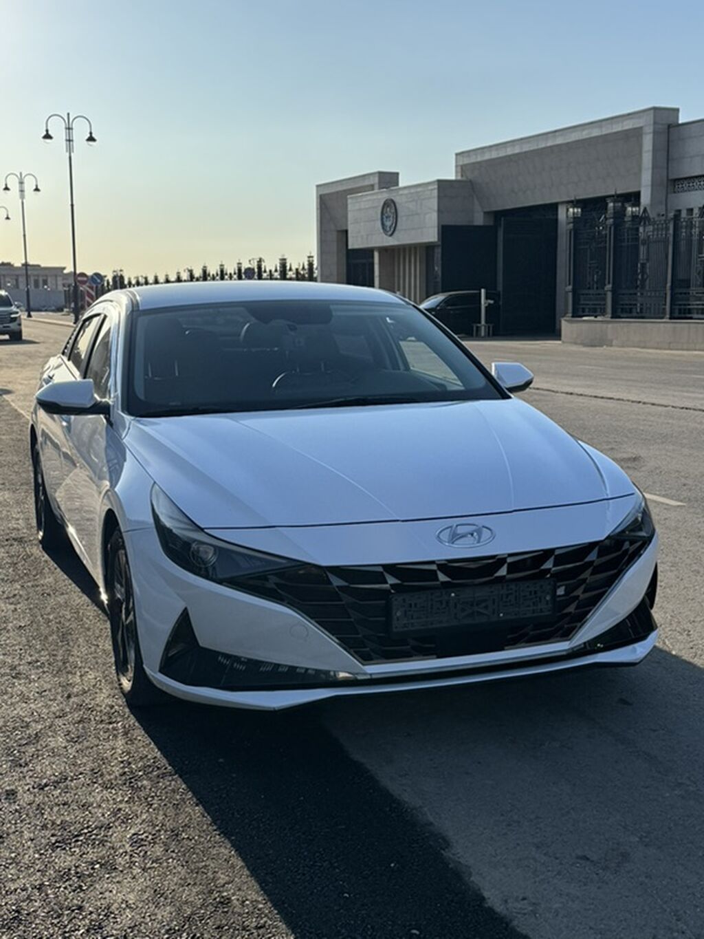 Hyundai Avante: 2021 г., 1.6 л, Робот, Гибрид, Седан: фото 4