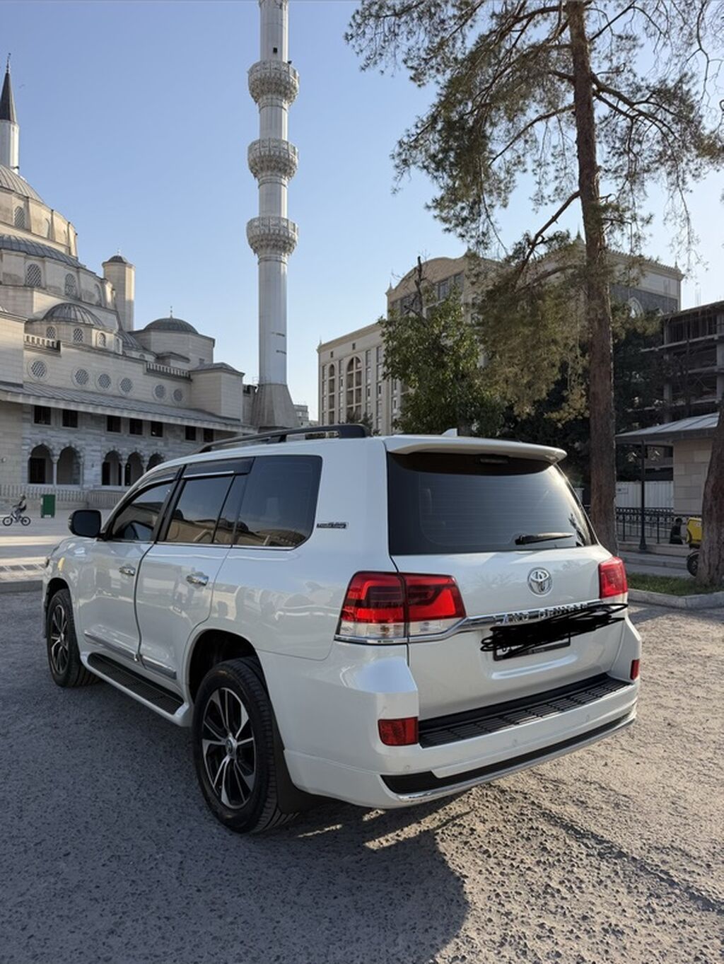 Toyota Land Cruiser: 2019 г., 4.7 л, Автомат, Бензин, Внедорожник: фото 8