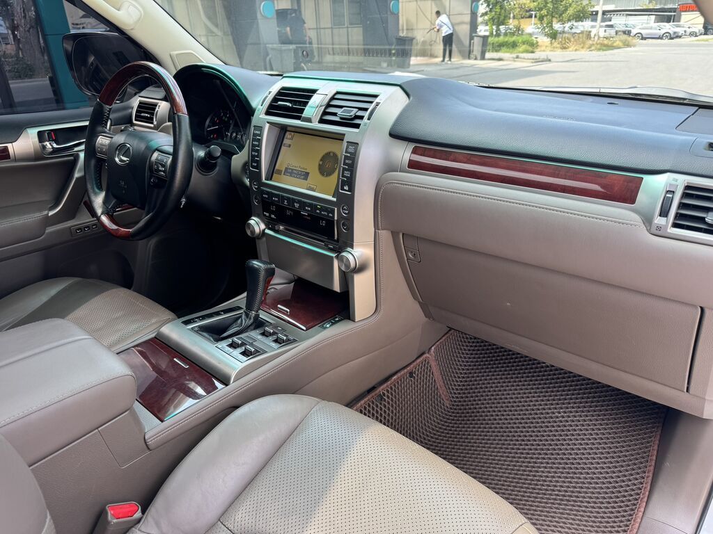 Lexus GX: 2011 г., 4.6 л, Автомат: фото 4