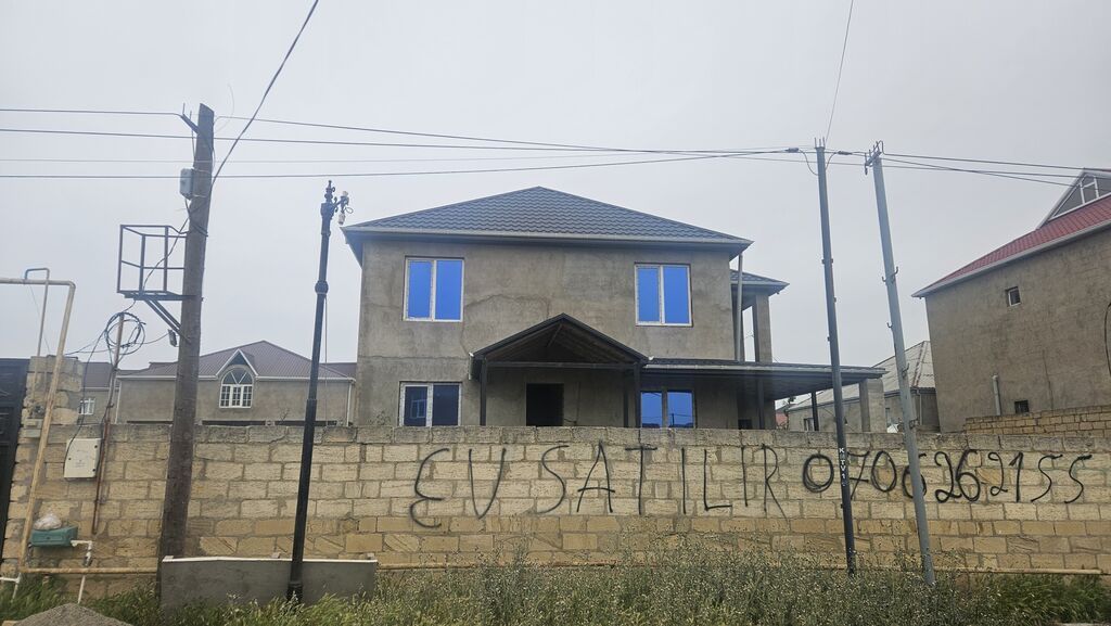 9 otaq, 299 kv. m, Təmirsiz