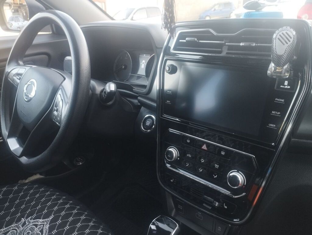 Ssangyong Tivoli: 2019 г., 1.6 л, Автомат, Дизель, Кроссовер: фото 6