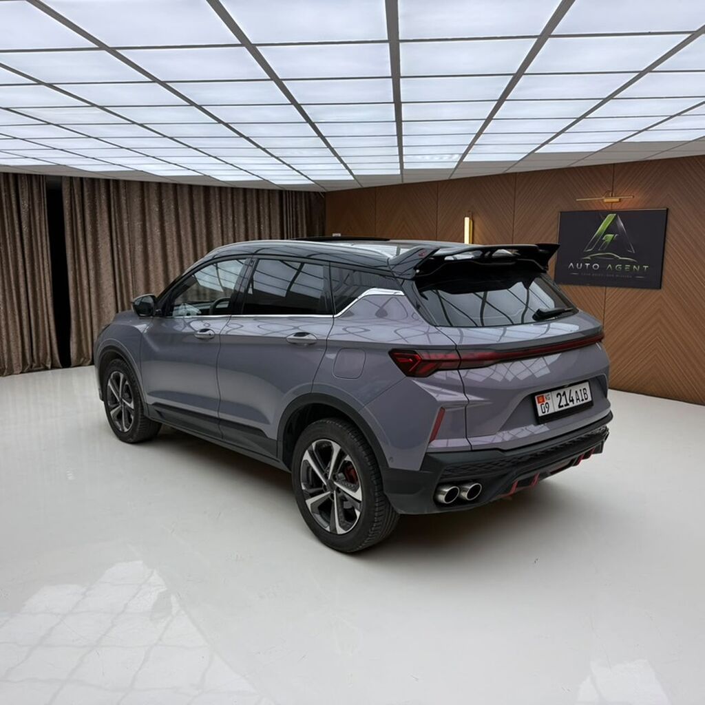 Geely Coolray: 2023 г., 1.5 л, Автомат, Бензин, Кроссовер — фото 4