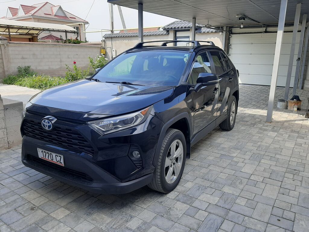 Toyota RAV4: 2021 г., 2.5 л, Автомат, Гибрид, Кроссовер: фото 5
