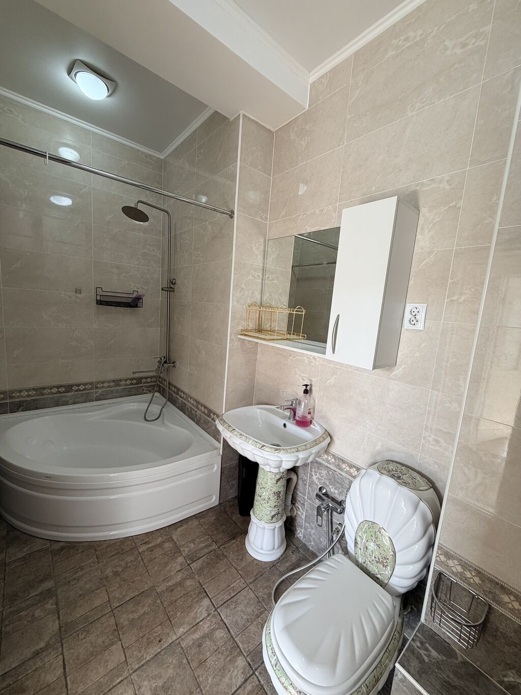 2 комнаты, 80 м², Асанбай мкр Элитка, 6 этаж, Свежий ремонт: фото 7