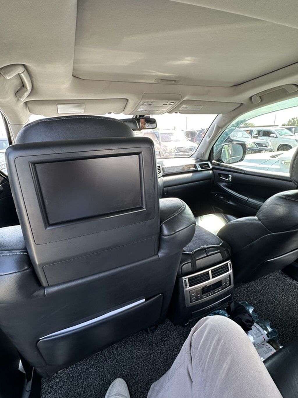 Lexus LX: 2012 г., Автомат, Внедорожник: фото 3