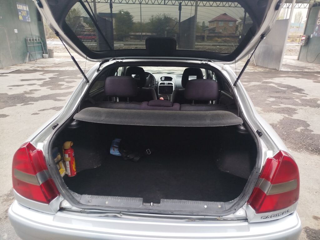 Mitsubishi Carisma: 2004 г., 1.6 л, Механика, Бензин, Лифтбек: фото 6