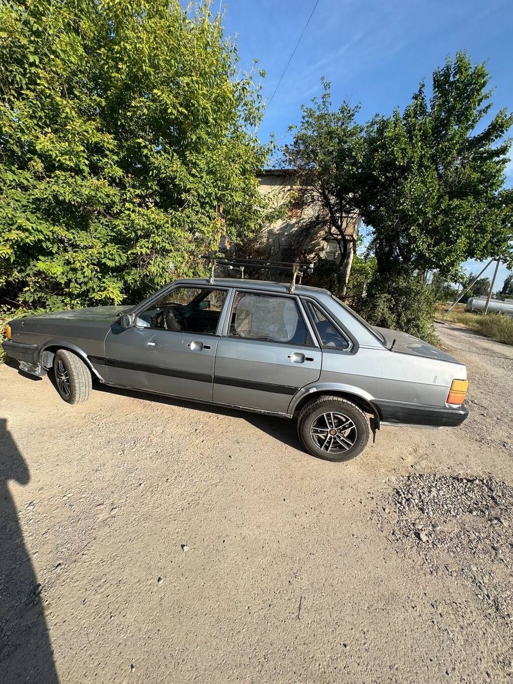 Audi 80: 1987 г., 1.8 л, Механика, Седан: фото 7