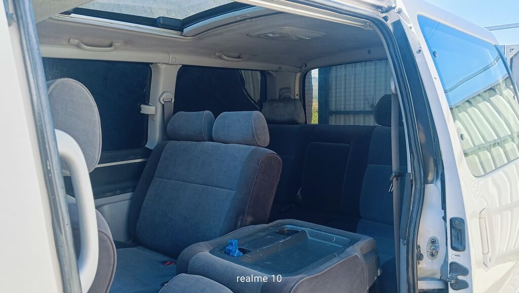 Toyota Hiace: 2002 г., Минивэн: фото 2