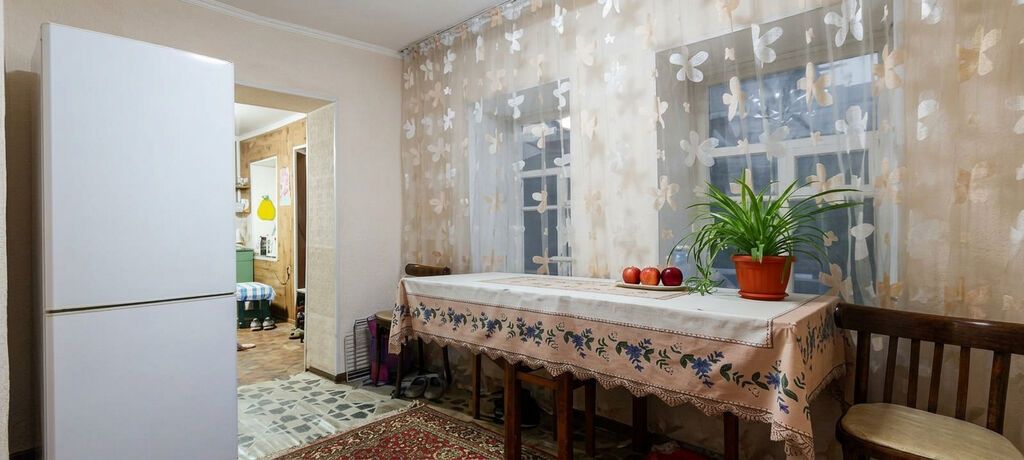 Продам Дом 3 комнаты, Участок 3,3-сотки На Красной книге район: фото 4