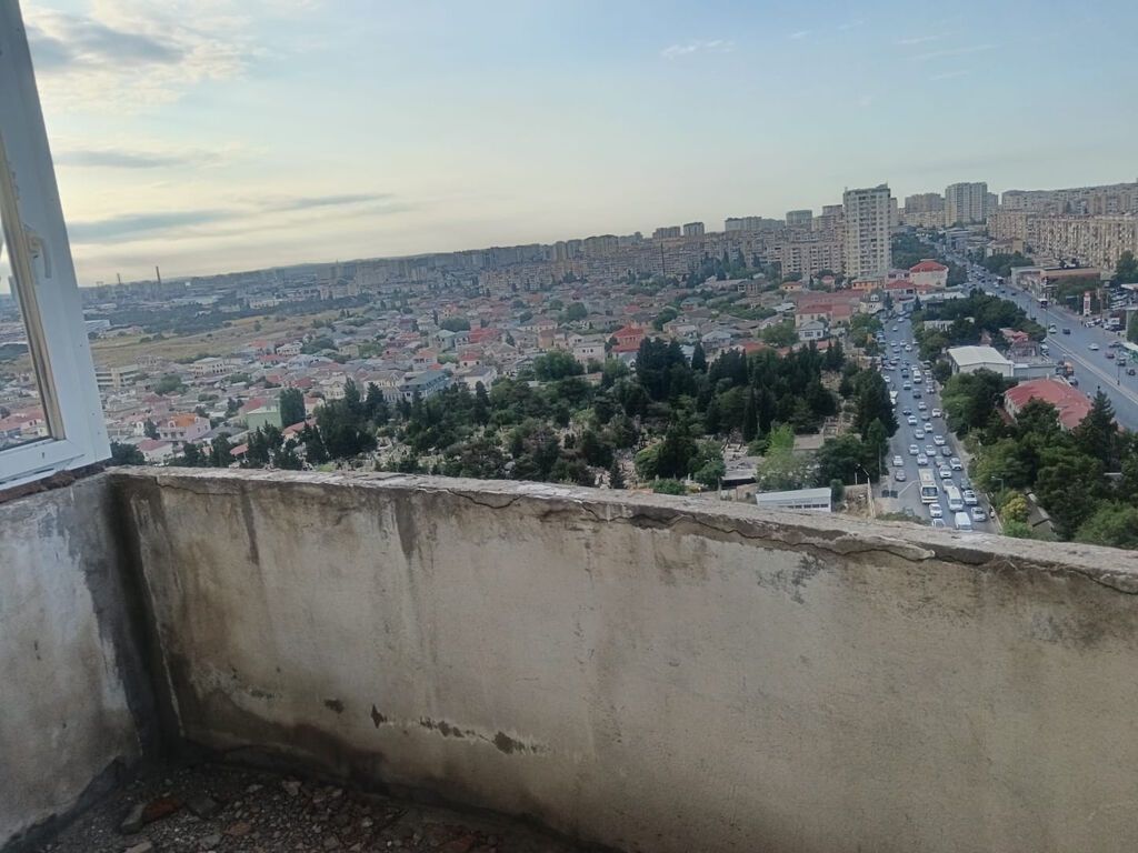 3 otaqlı, Yeni tikili, 145 kv. m