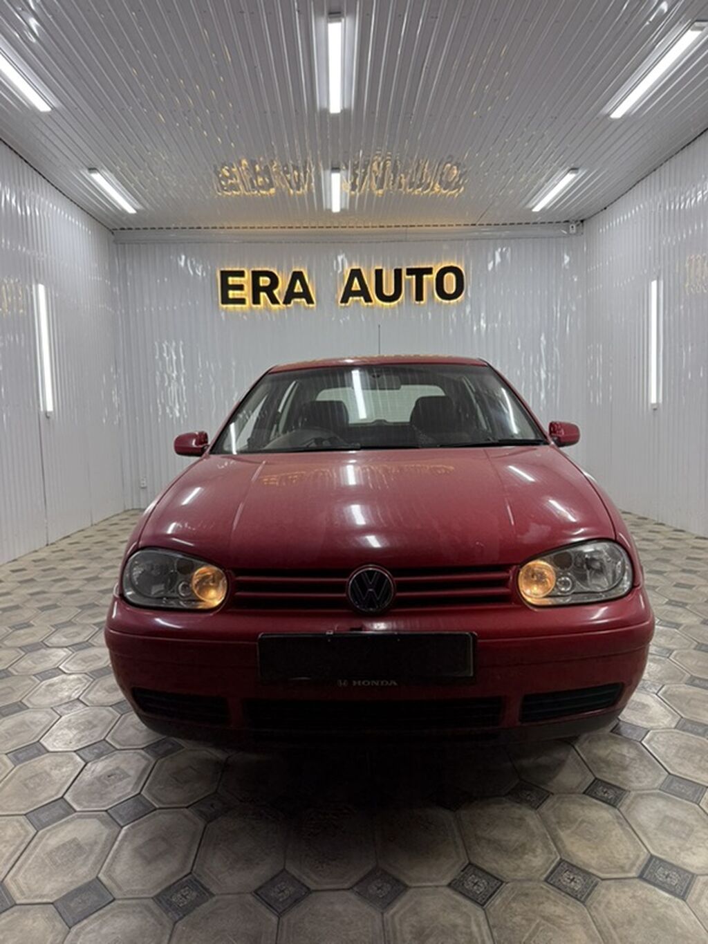 Volkswagen Golf: 2003 г., 1.8 л, Автомат, Бензин, Хэтчбэк: фото 3