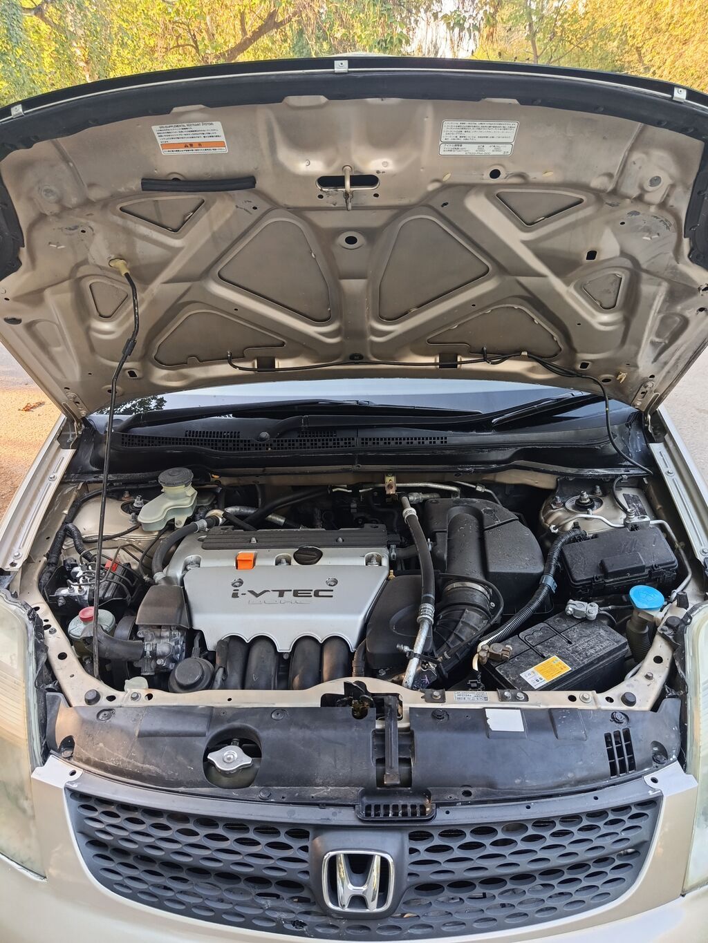 Honda Stream: 2003 г., 2 л, Автомат, Бензин, Минивэн: фото 5