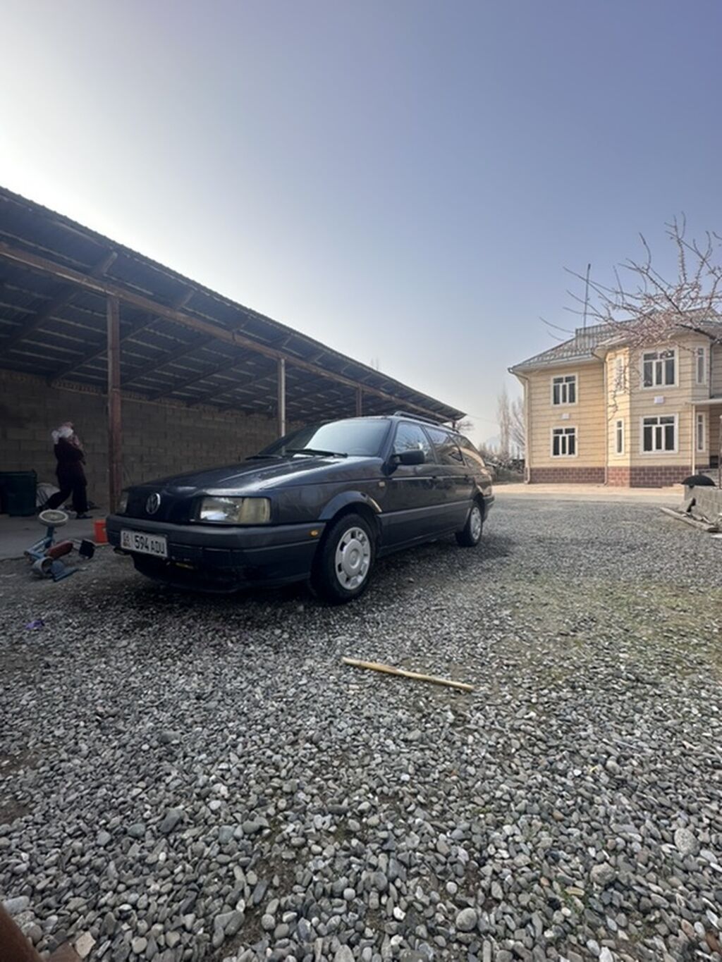 Volkswagen Passat Variant: 1992 г., 1.8 л, Механика, Бензин, Универсал — фото 2