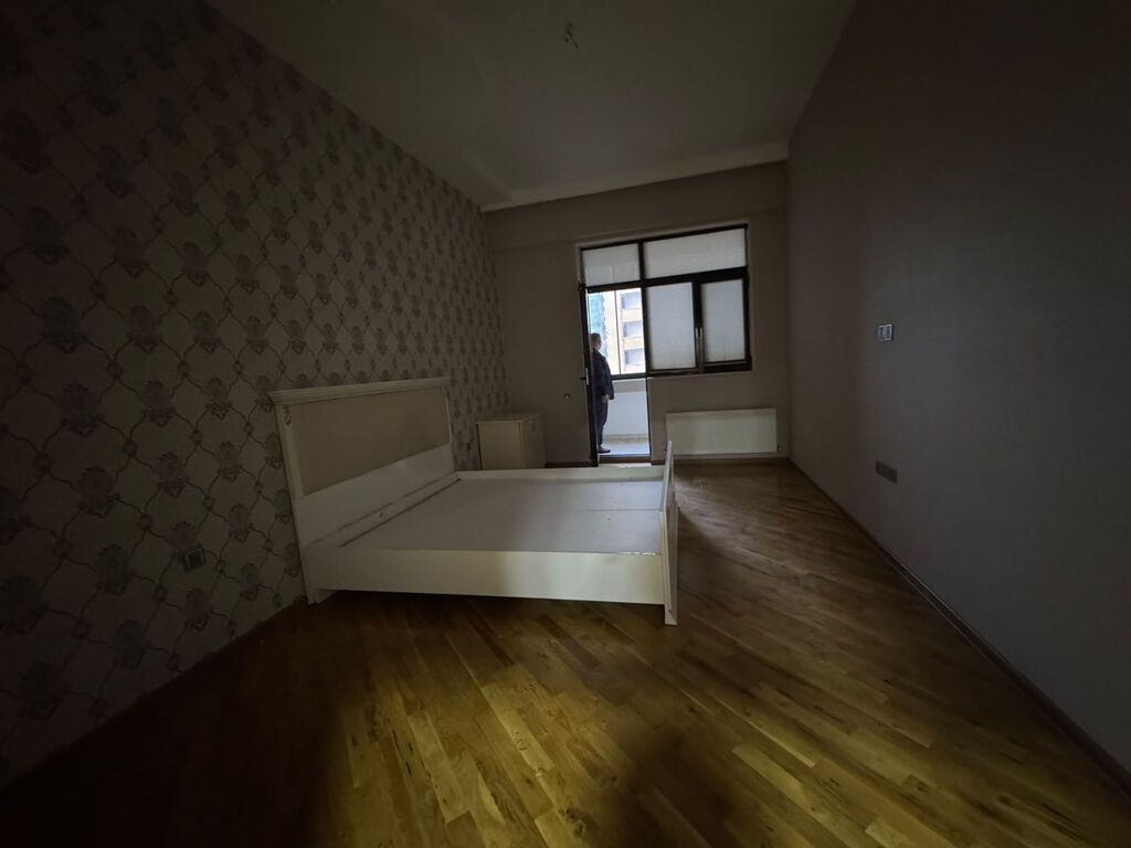 3 otaqlı, Yeni tikili, 97 kv. m