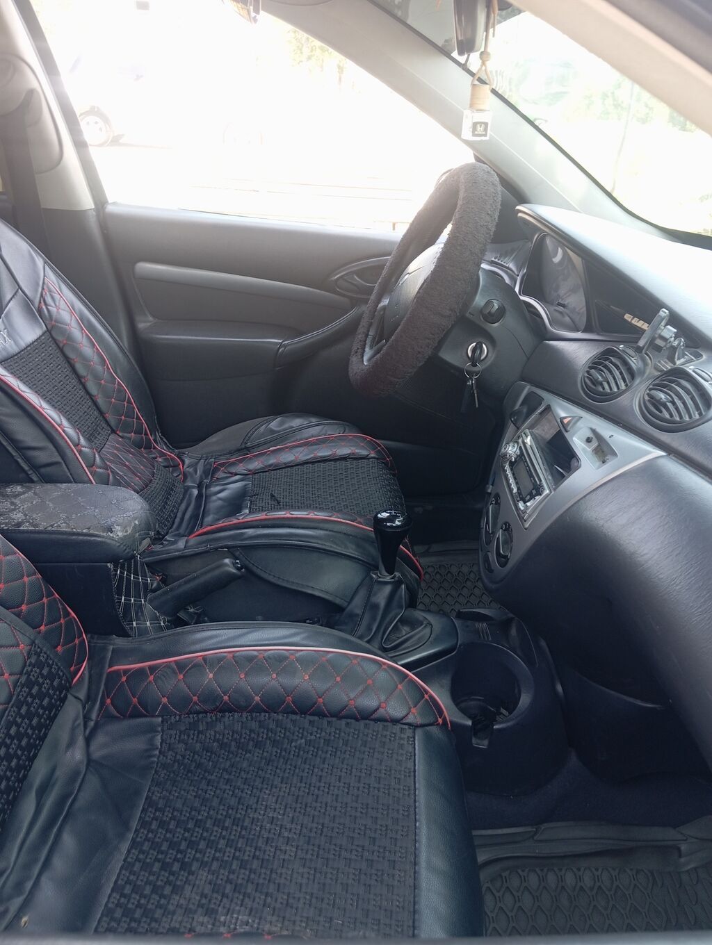 Ford Focus: 2003 г., 1.6 л, Механика, Бензин, Хэтчбэк: фото 6