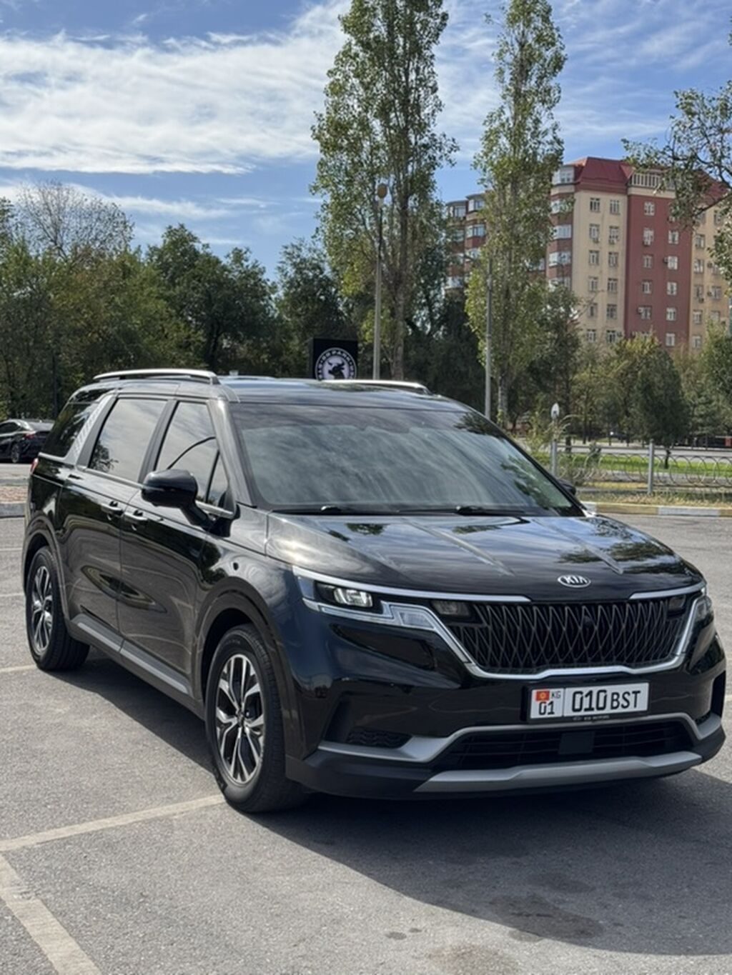 Kia Carnival: 2021 г., 2.2 л, Автомат, Дизель, Минивэн: фото 3