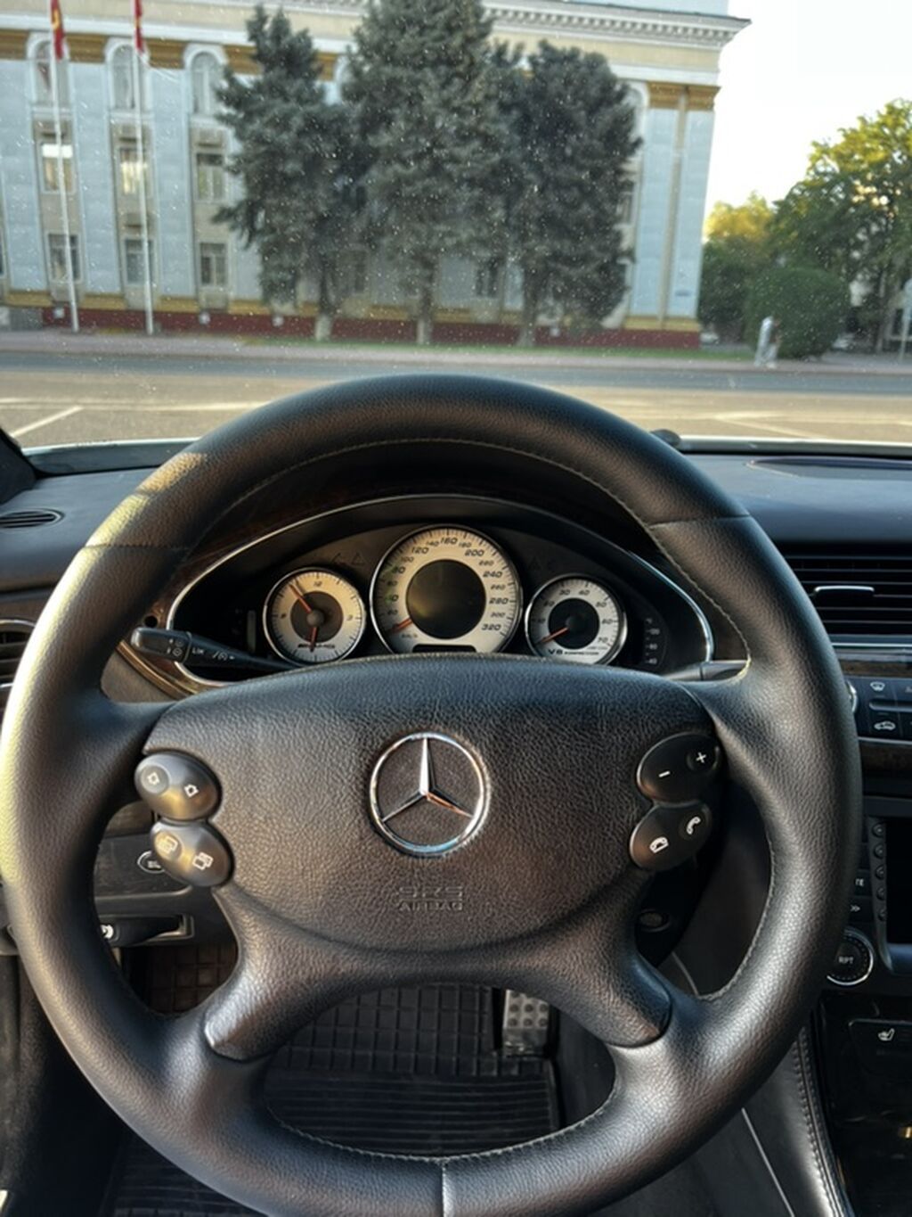 Mercedes-Benz CLS-Class: 2005 г., 5.5 л, Автомат, Бензин, Купе: фото 8