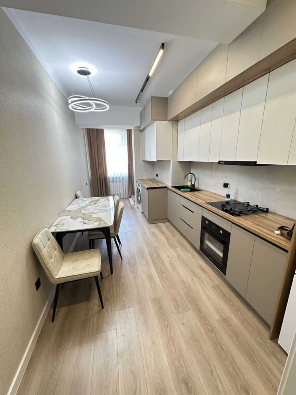 3 комнаты, 86 м², ул. Баха / Гагарина 7 этаж, Дизайнерский ремонт: фото 1