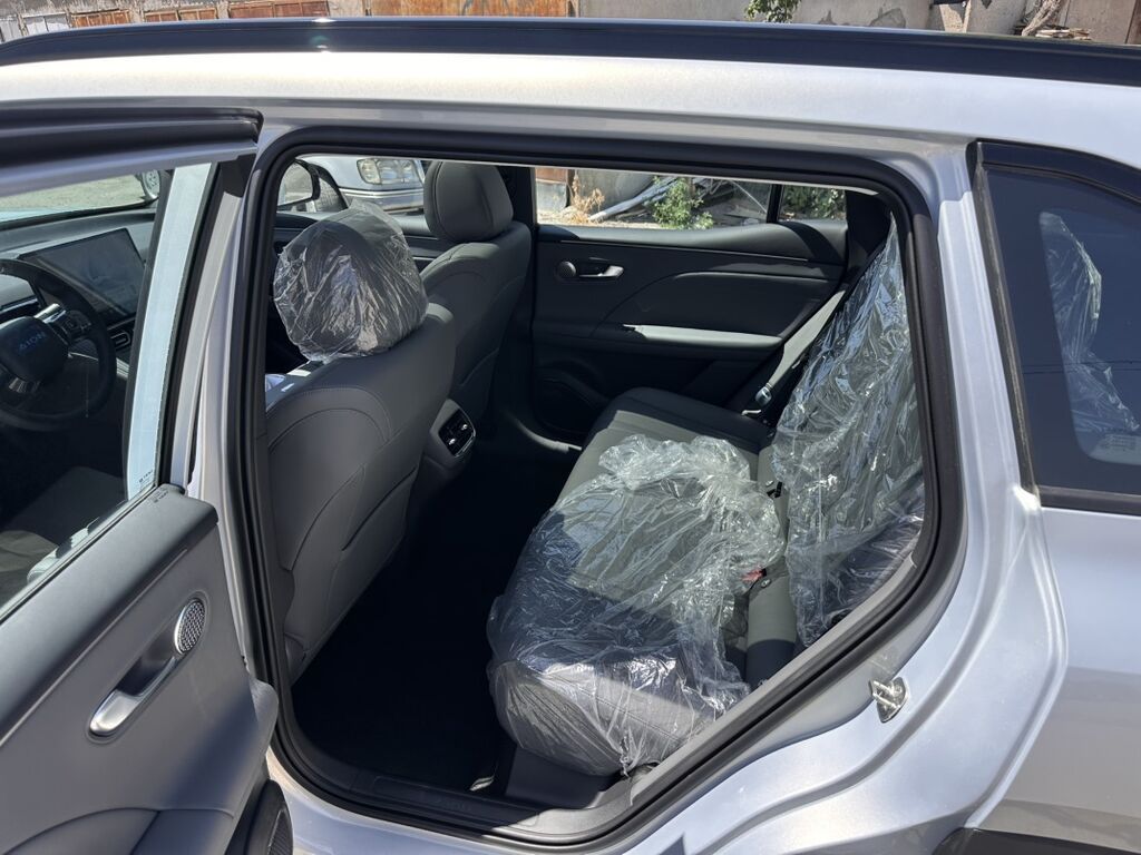 Марка GAC Aion Модель I60 Спецификация Plug in Hybrid Комплектация: фото 8