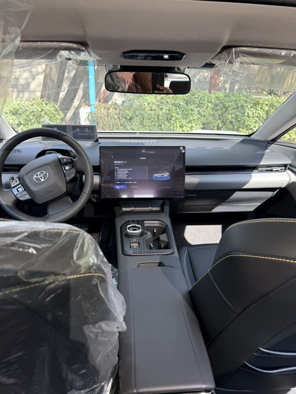 Toyota bZ5: 2026 г., Вариатор, Электромобиль, Седан: фото 6