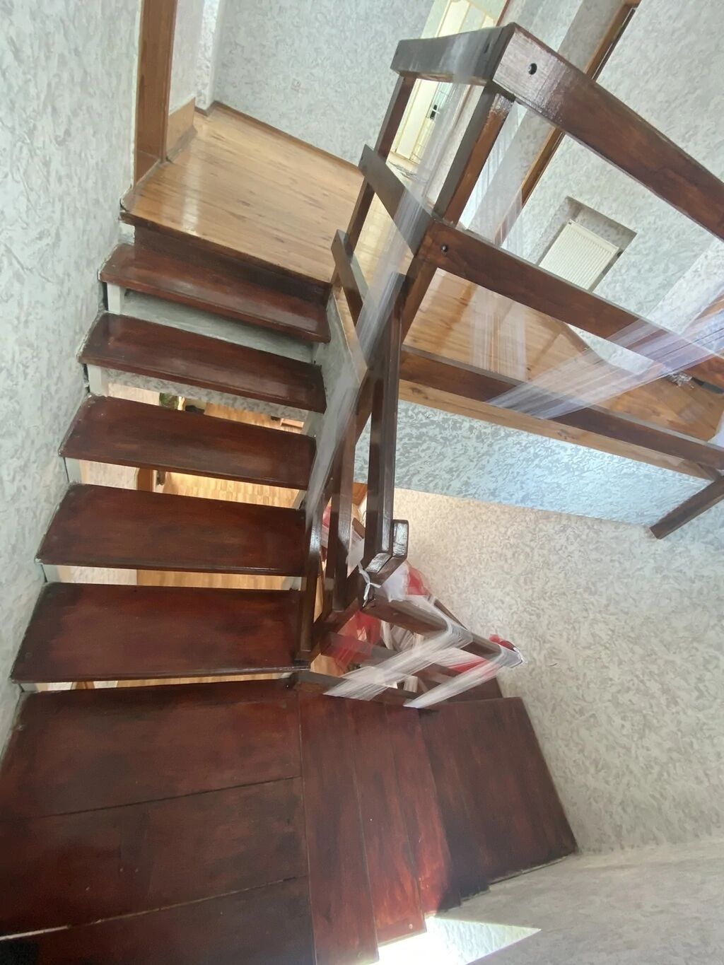 198 kv. m, 5 otaqlı