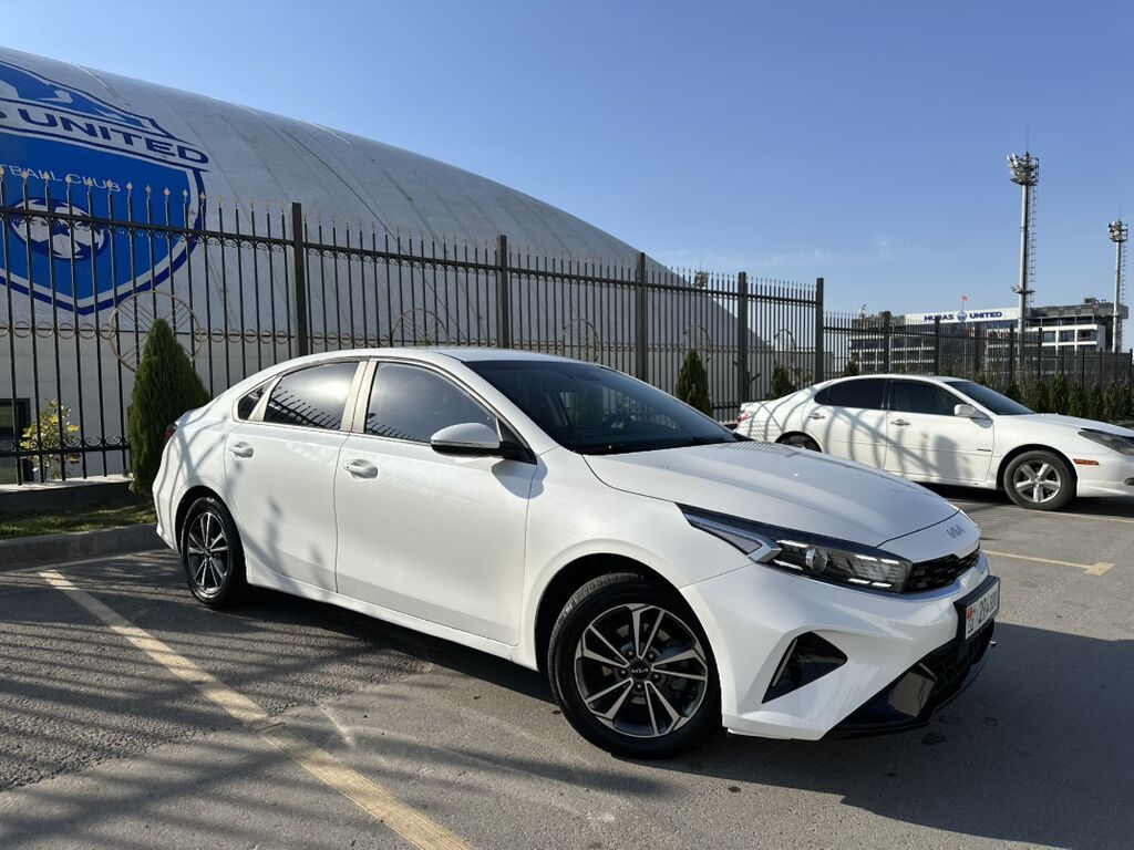 Kia K3: 2022 г., 1.6 л, Автомат, Бензин, Седан: фото 1