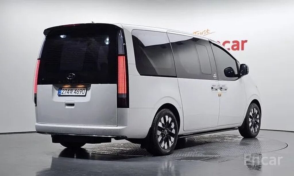 Hyundai Staria: 2024 г., 1.6 л, Робот, Гибрид, Минивэн: фото 5