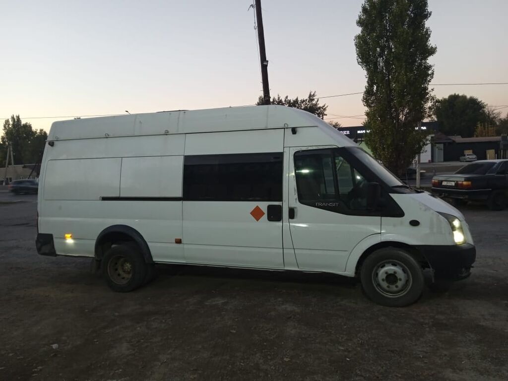 Ford Transit: 2013 г., 2.9 л, Механика, Дизель, Фургон: фото 2