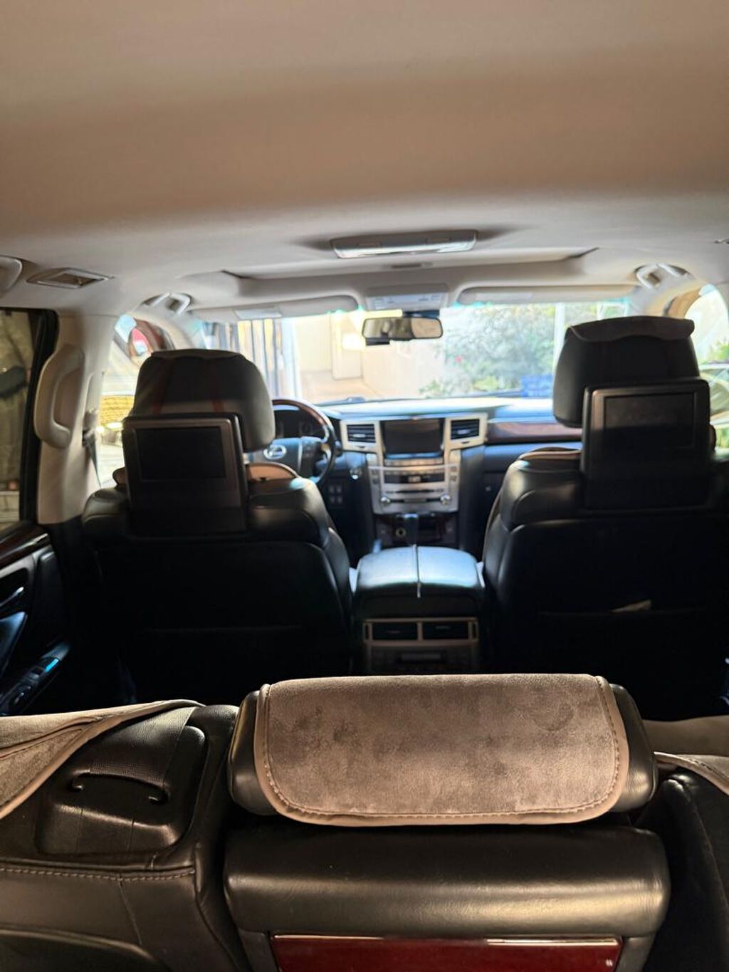 Lexus LX: 2012 г., 5.7 л, Автомат, Бензин, Внедорожник: фото 2