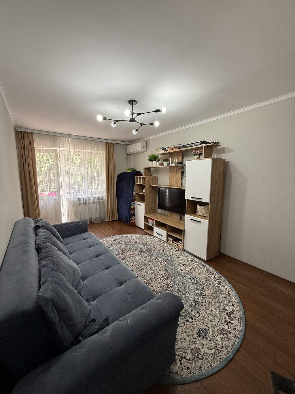 2 комнаты, 42 м², Индивидуалка, Золотой квадрат Индивидуалка, 2 этаж, Косметический ремонт: фото 2