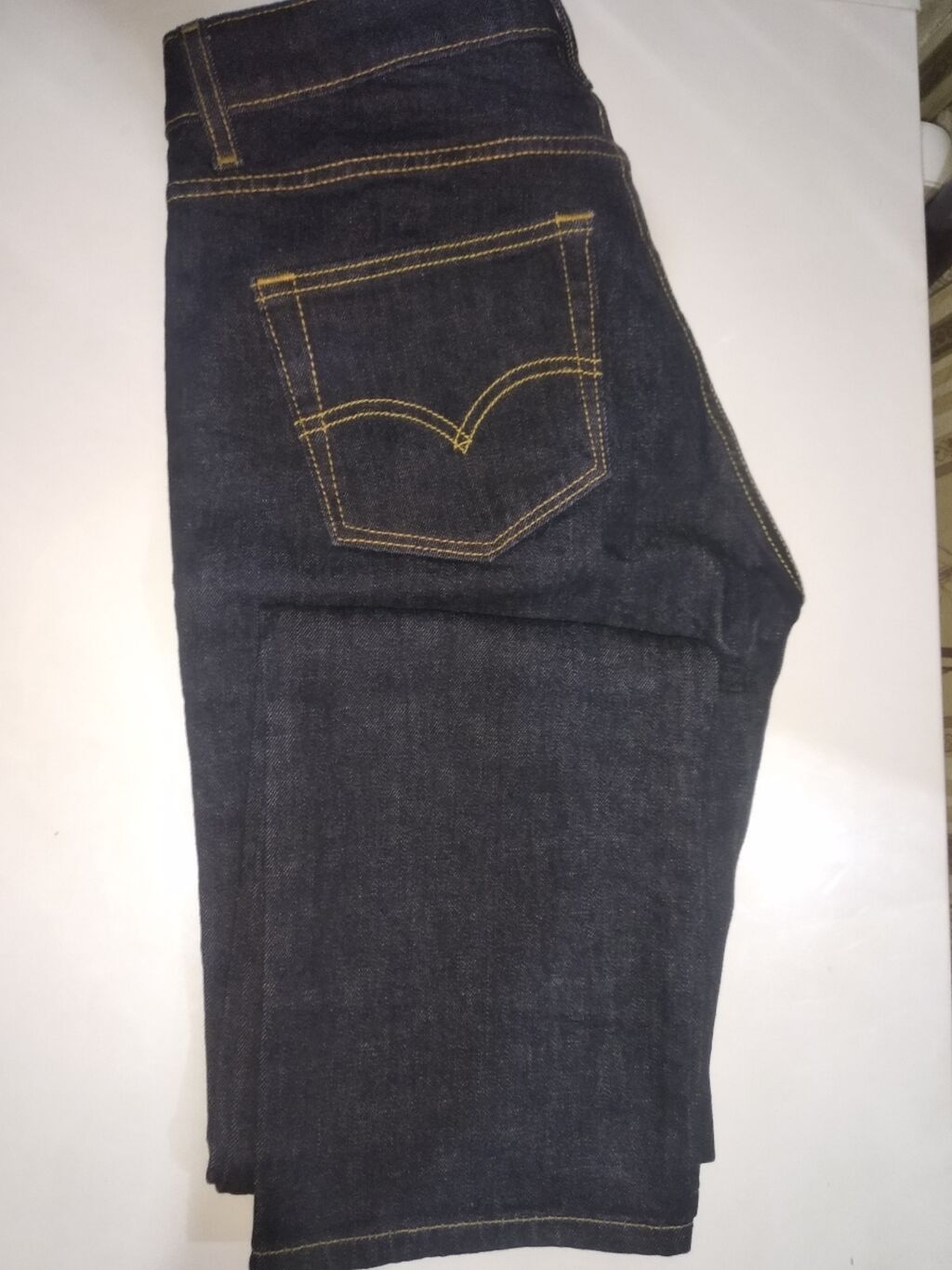 Джинсы levis стильные расцветки посатка отлично,тонкие и: фото 3