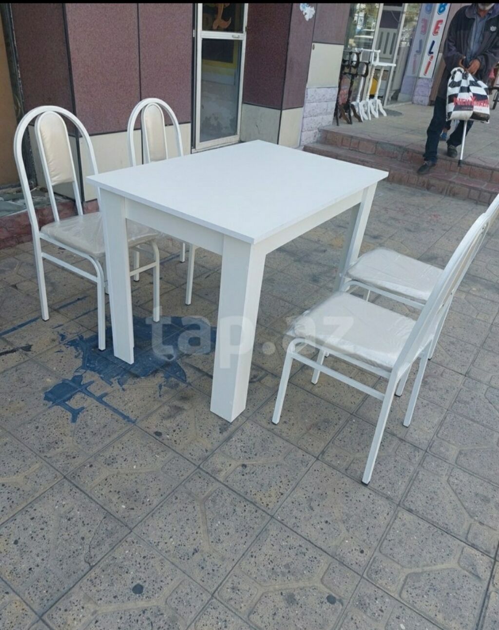 Masa ve oturacaqlarin bir basa sexden: 98 AZN Masa və oturacaq dəstləri