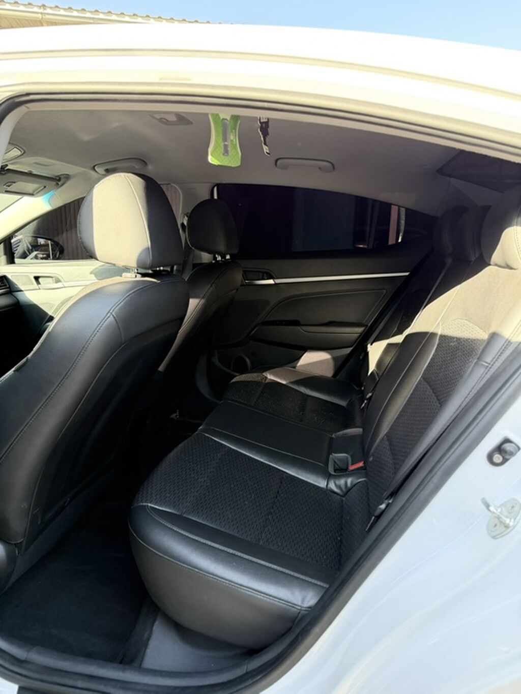 Hyundai Avante: 2019 г., 1.6 л, Автомат, Бензин, Седан: фото 6