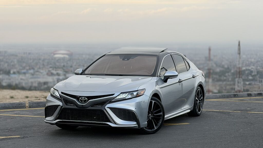Toyota Camry: 2019 г., 2.5 л, Автомат, Бензин, Седан: фото 1