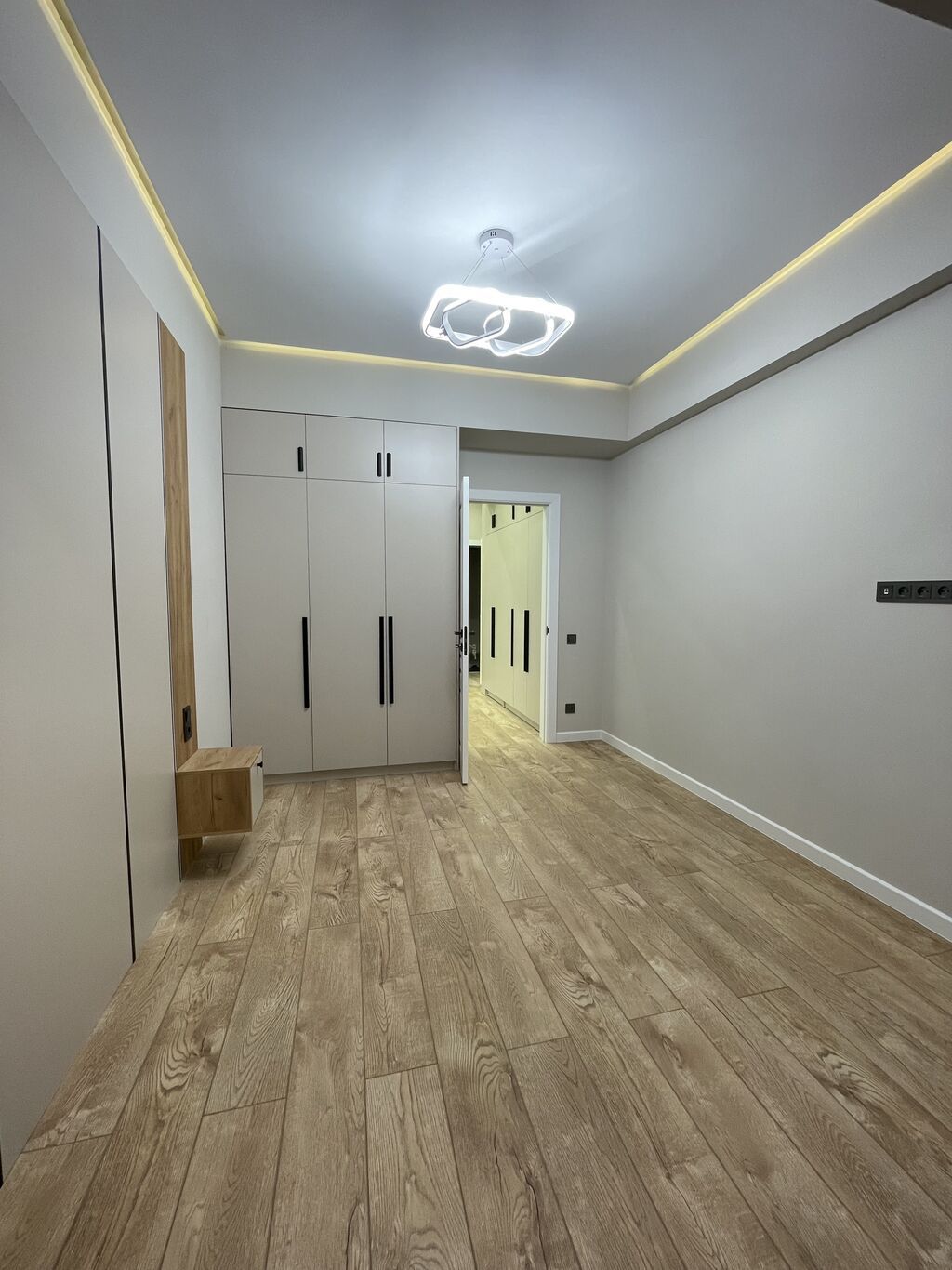 2 комнаты, 69 м², Элитка, 10 этаж, Дизайнерский ремонт: фото 2