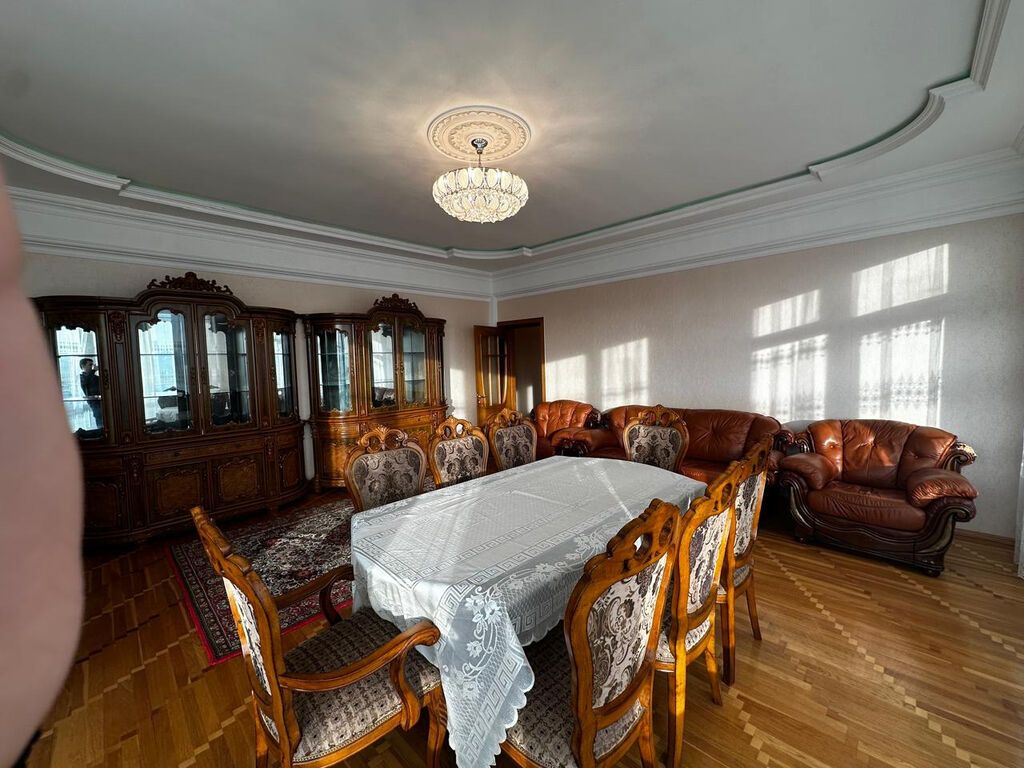 Nərimanovda 4 otaqlı mənzil kirayə verilir, 165 m², 1 000 AZN/ay, şəkil 2 / 9