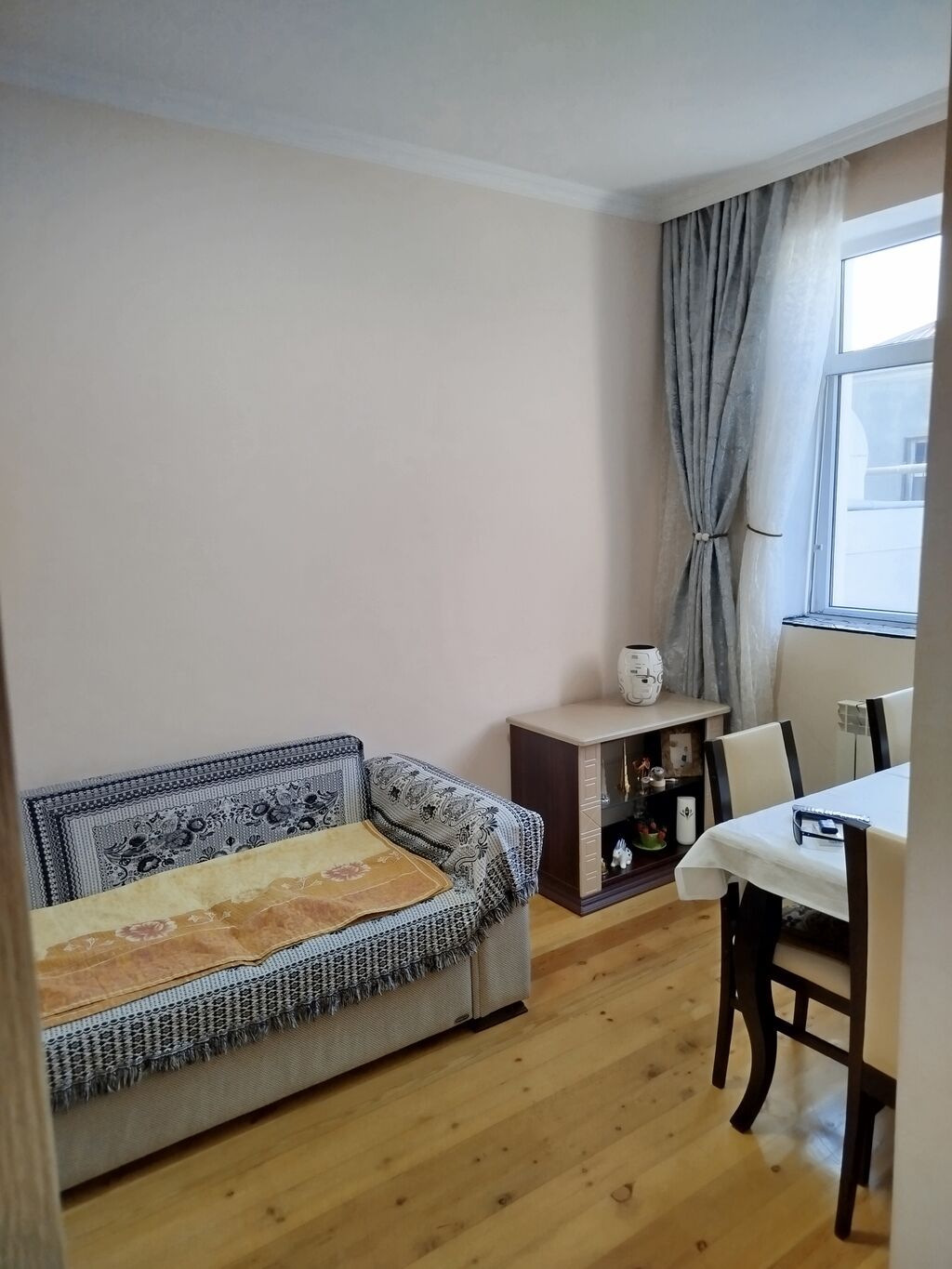 Binə 3 otaqlı, 72 kv. m, Yeni təmirli