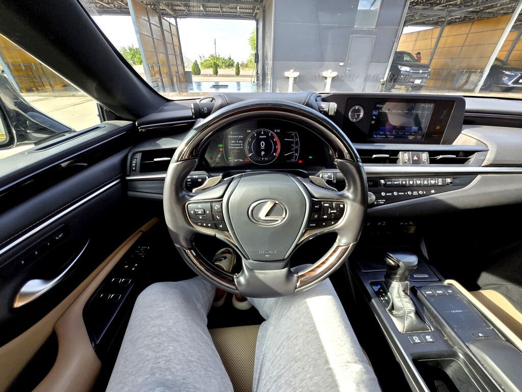 Lexus ES: 2021 г., 2.5 л, Автомат, Гибрид, Седан: фото 3