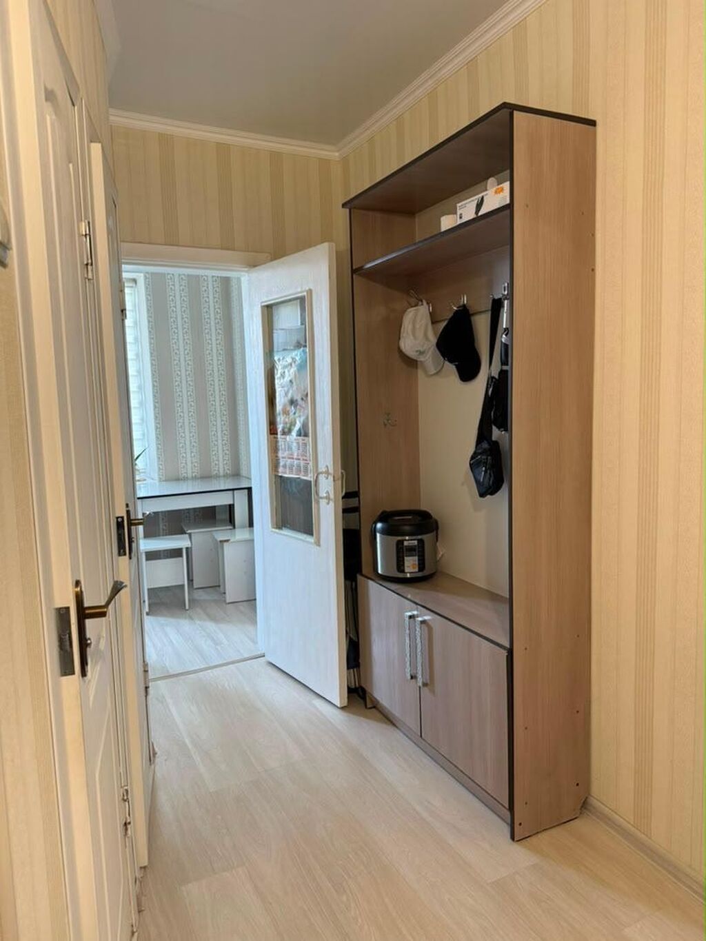 3 комнаты, 66 м², 5 мкр Индивидуалка, 5 этаж, Косметический ремонт: фото 2