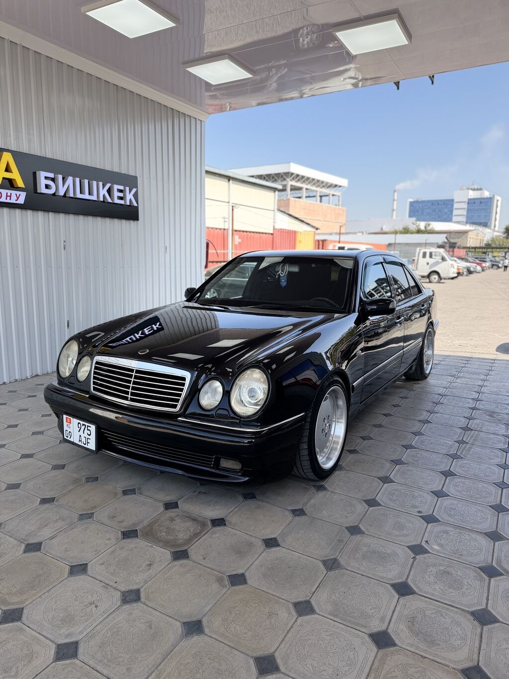 Mercedes-Benz E-Class: 1998 г., 4.3 л, Автомат, Бензин, Седан: фото 4