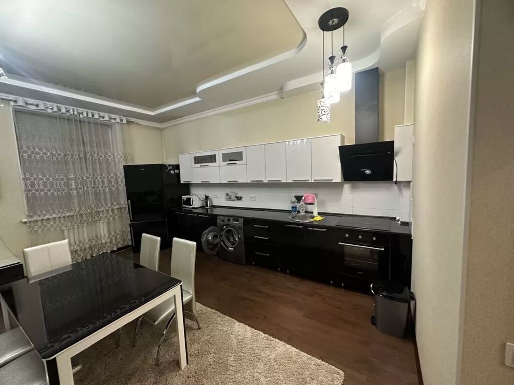 Сдаю 2 кв, 80 кв студия, Район мира магистраль, ТРЦ Ала арча на: фото 3