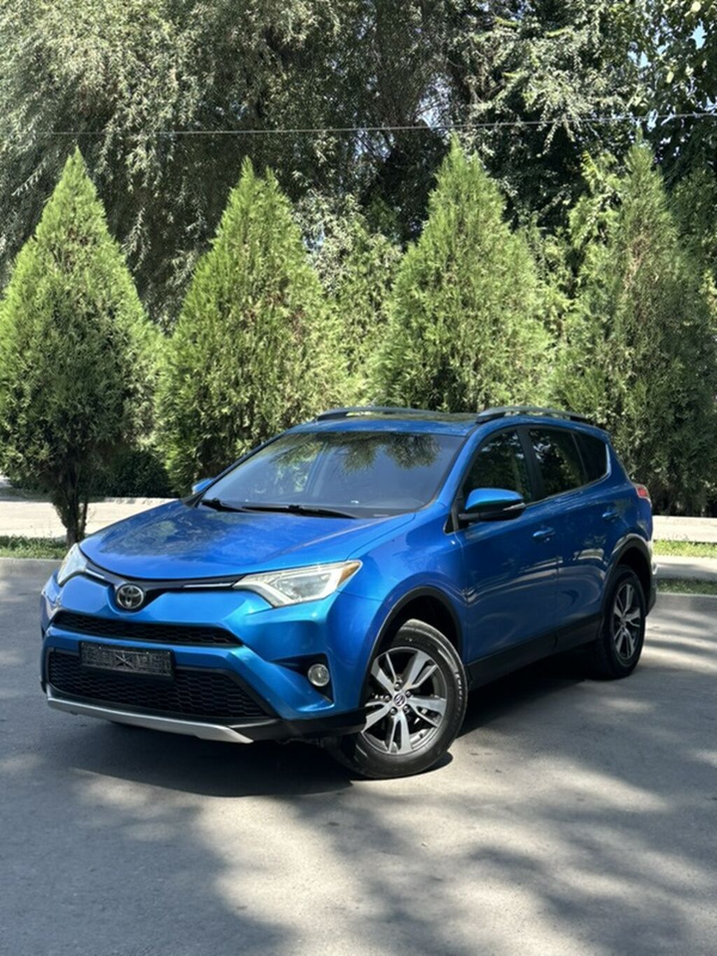 Toyota RAV4: 2017 г., 2.5 л, Автомат, Бензин, Кроссовер: фото 3