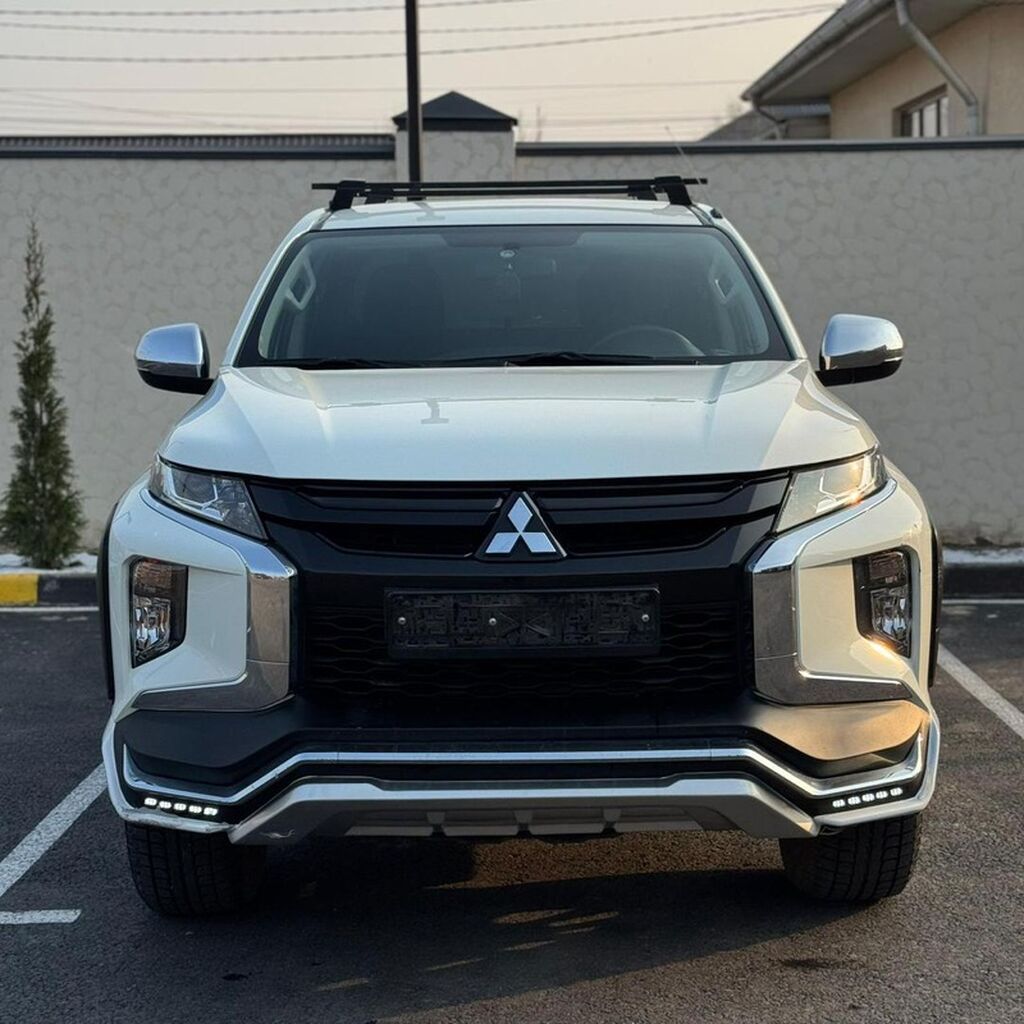 Mitsubishi L200: 2023 г., 2.4 л, Механика, Газ, Пикап: фото 7