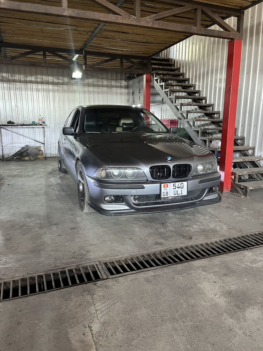 BMW 5 series: 1996 г., Механика, Бензин, Седан: фото 1