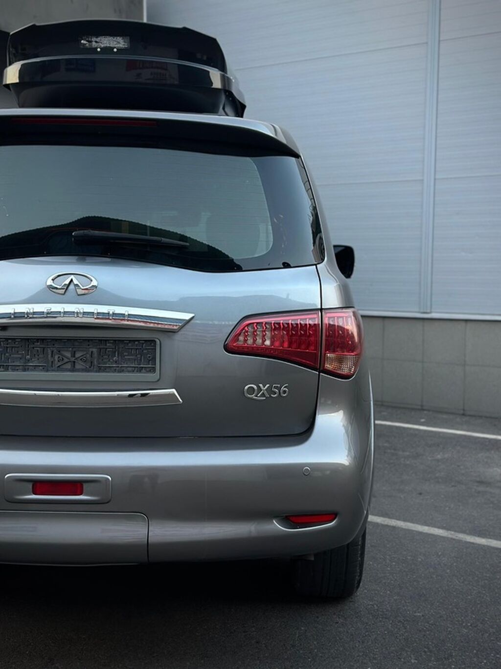 Infiniti QX56: 2012 г., 5.6 л, Автомат, Газ, Внедорожник: фото 6