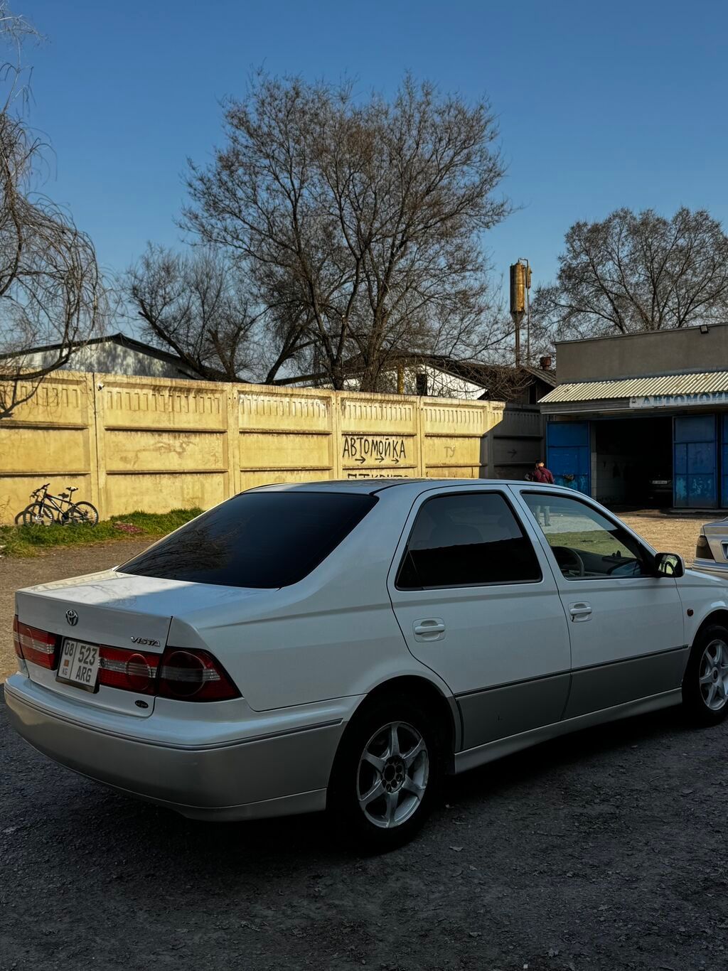 Toyota Vista: 1999 г., 2 л, Автомат, Бензин, Седан: фото 2