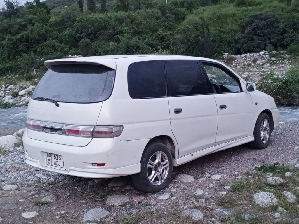 Toyota Gaia: 2001 г., 2 л, Автомат, Газ, Минивэн — фото 4