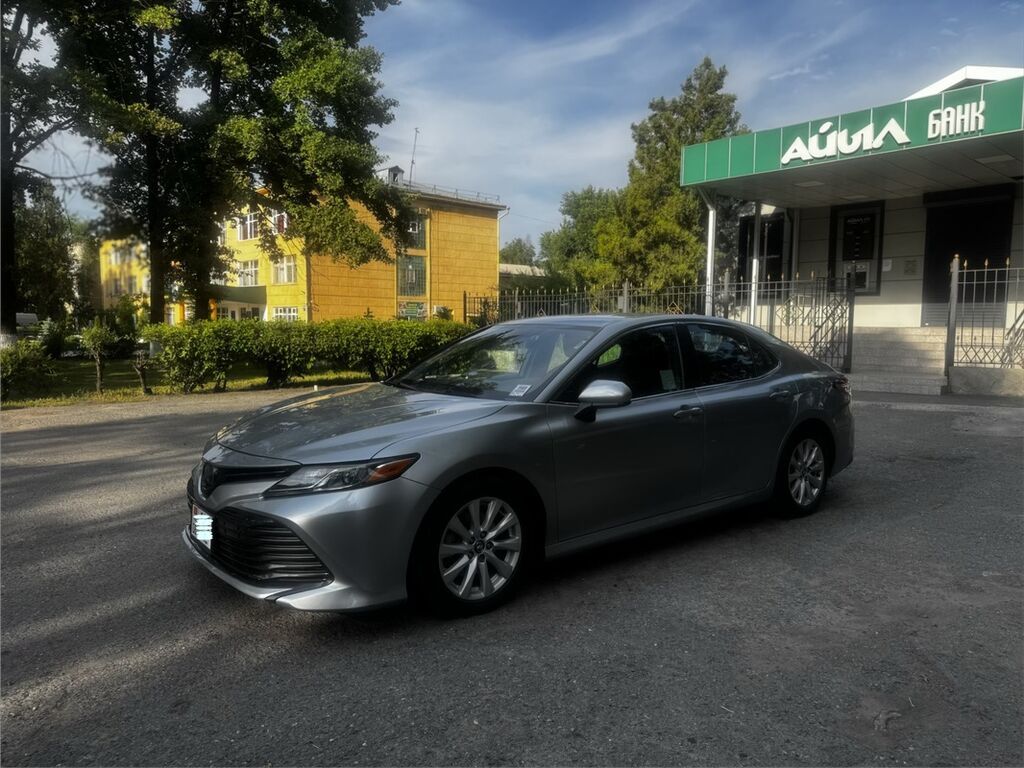 Toyota Camry: 2020 г., 2.5 л, Автомат, Бензин: фото 3
